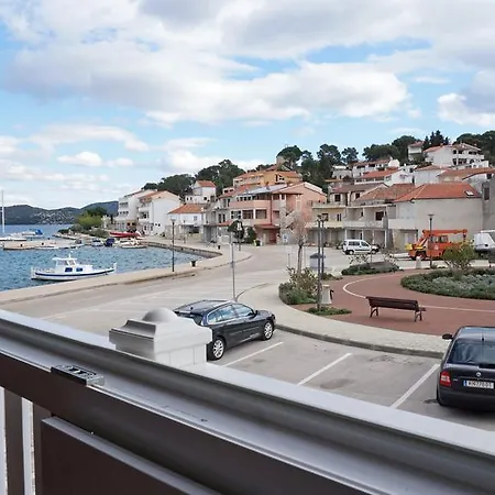 Marko Apartment Tisno